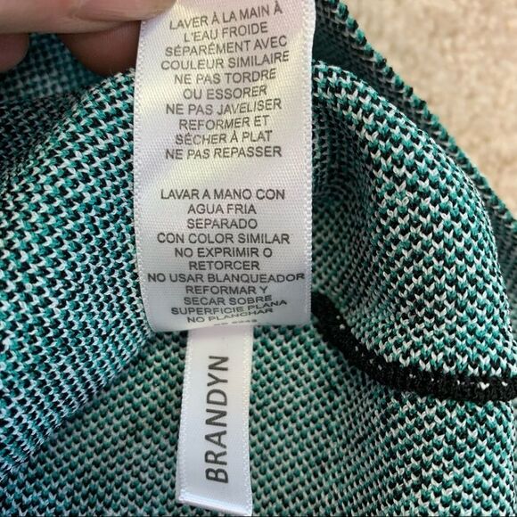 Buffalo David Bitton NWT Sea Green Brandon Knit Skirt Size Extra Small - Picture 9 of 13